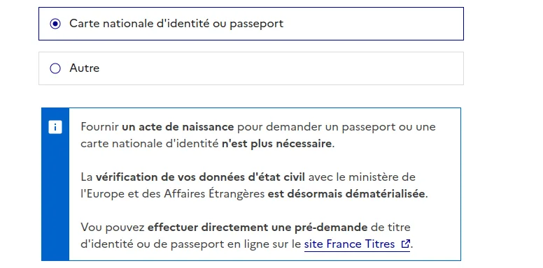 Encadré officiel indiquant que fournir un acte de naissance pour demander un passeport ou une carte nationale d'identité n'est plus nécessaire