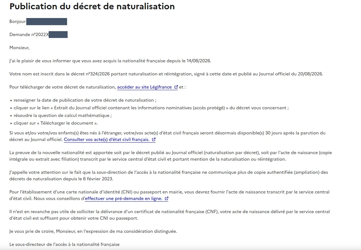 Notification officielle intitulée Publication du décret de naturalisation, précisant la date d'acquisition de la nationalité, le numéro du décret et la marche à suivre pour le télécharger